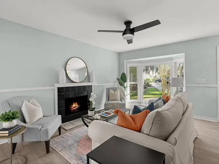 Home in Charleston County, South Carolina — photo 1 of 14