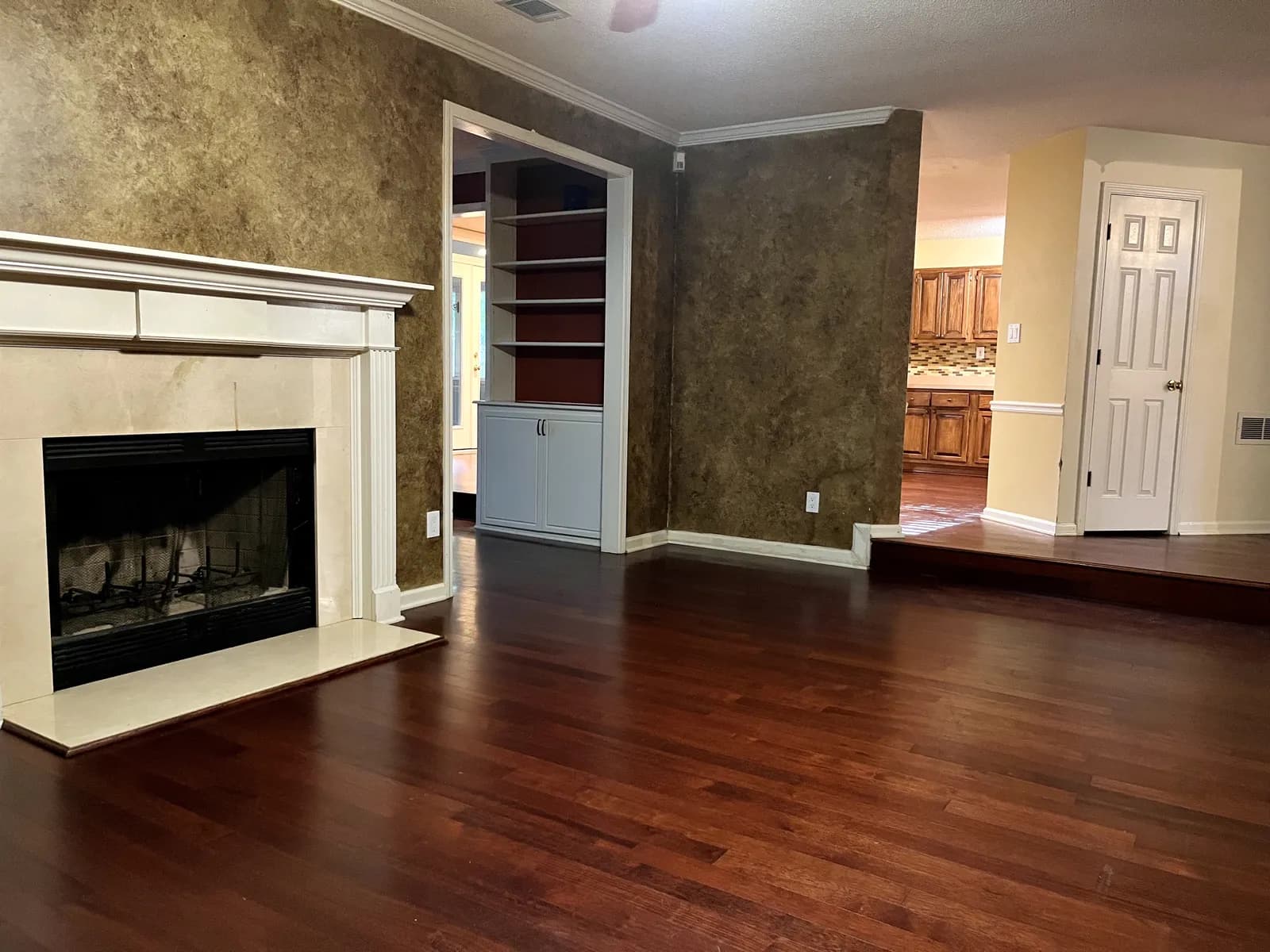 Home in Cobb County, Georgia — photo 11 of 35