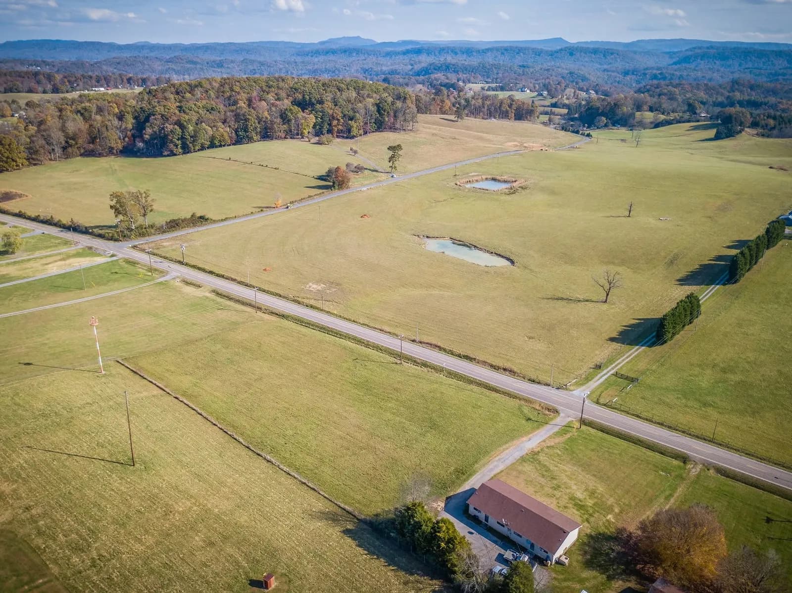 Land in Hawkins County, Tennessee — photo 1 of 6
