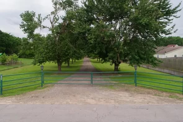 Land in Sebastian County, Arkansas — photo 6 of 7